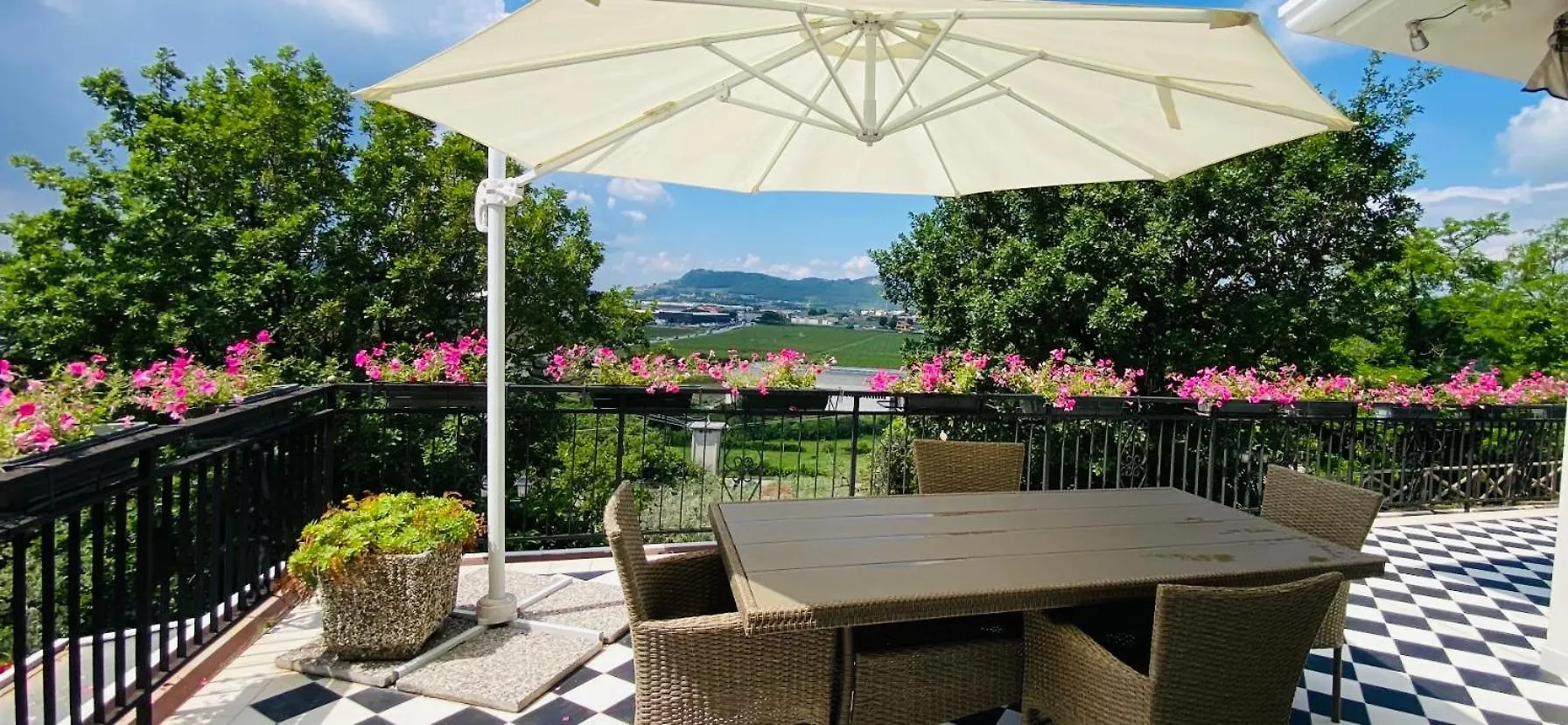 Villa Poggio Ulivo Pool-Apartments Rivoli Veronese 0*,  Italia