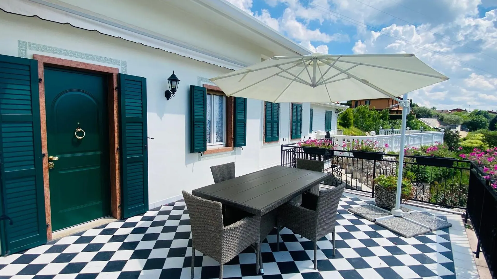 Villa Poggio Ulivo Pool-Apartments Rivoli Veronese