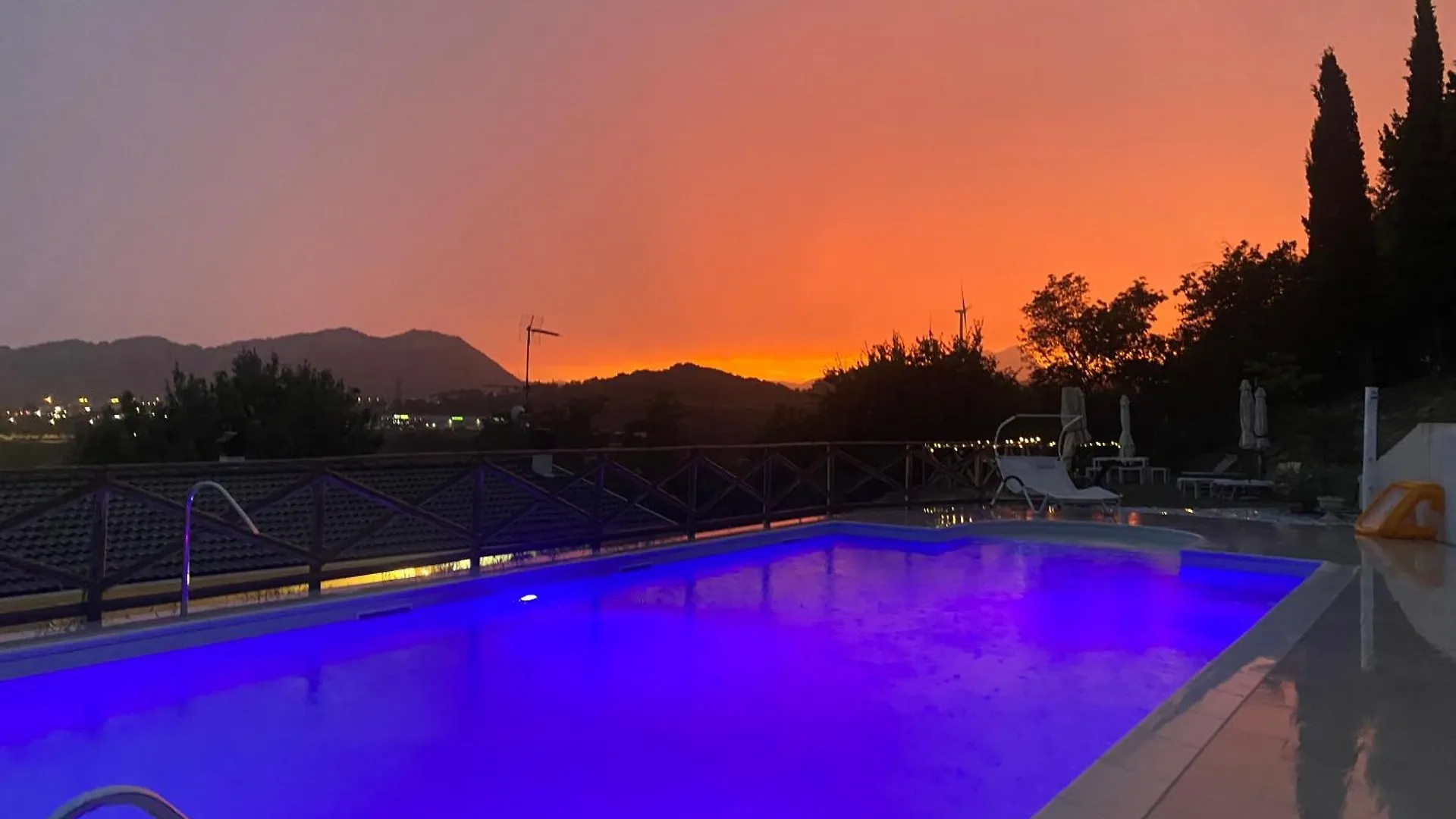 Villa Poggio Ulivo Pool-Apartments Rivoli Veronese Apartamento