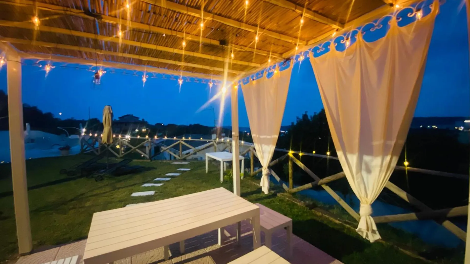 Villa Poggio Ulivo Pool-Apartments Rivoli Veronese 0*,  Italia